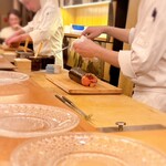 鮨 たつ也 よしかわ - 