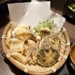 イカ活き造りと博多飯尽くし 個室居酒屋 うまかたい - 
