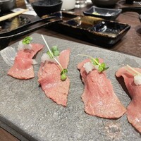 近江牛専門店 万葉 まえだ亭 - 