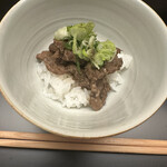 徳ㇵ本也 - 牛時雨煮ご飯