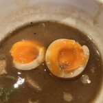 めん徳 二代目 つじ田 - 半分に割ったった！