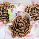 カフェ マニマニ - 【2025.02】まつぼっくりケーキ