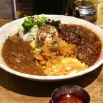 SPICY CURRY 魯珈 - 