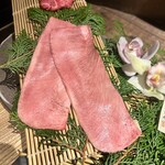 和牛懐石 但馬屋 梅田 - 