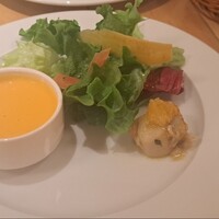 Osteria UVA RARA 横浜 - 