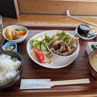 風待ちの丘 ルン_0