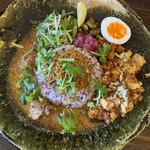 Madre ハーブとスパイス料理のワイン食堂 - 