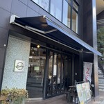 Madre ハーブとスパイス料理のワイン食堂 - 