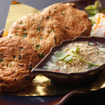 Toad Manpura Garai <Fish fish cake served with special pickle sauce> (3 pieces)