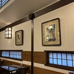 勝烈庵 - 店内。一階と二階があります。広いです。　次々とお客さんが来ます。