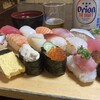 魚屋直営すし食堂 魚まる