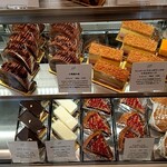 パティスリー イル・プルー・シュル・ラ・セーヌ - 