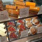 パティスリー イル・プルー・シュル・ラ・セーヌ - 