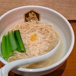 真鯛らーめん 麺魚 - 真鯛出汁ラーメン(塩)