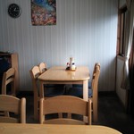 大清水食堂 - テーブル３卓12席（H26.6.28撮影）