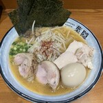 札幌ラーメン 葉隠 - 全部のせ♪