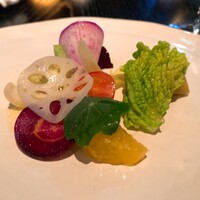 ラ・ボンヌターブル - 