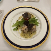 レストランプティフール - フォアグラとマッシュポテトの合わせたものとキャビアのゼリートリュフ添え