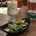 胡粋 - 山椒ポテサラとラッシー