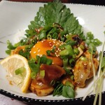 想作ダイニング 縁 - 鶏ユッケ、濃厚でうまうまぁ～