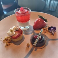 DINING & BAR TABLE 9 TOKYO - 