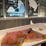 焼肉icocca - 名物！仙台牛（雌）飲めるローストビーフ 〜仙台黒毛和牛〜