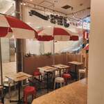 BAKERY & BURGER JB's TOKYO 府中店 - 店内雰囲気