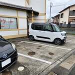 牛かつと美味しいお料理のお店 鴨ちゃん - 駐車場