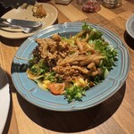 FAST OYSTERS - きのこのサラダ