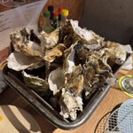 FAST OYSTERS - 食べ終えた牡蠣殻