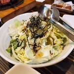 炭火焼きホルモン こすけ - 塩キャベツ