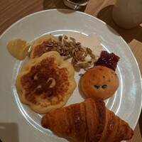 インプレイス 3-3 ヒルトン名古屋 - パンケーキ焼けました