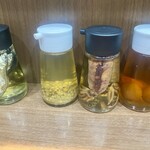 ヌードル＆スパイスカレー 今日の1番 - 味変にお酢など