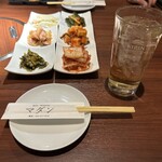 焼肉・韓国料理マダン - 惣菜はコースのひと品/ハイボールは銘柄不明
