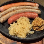 シュマッツ - ソーセージの盛り合わ