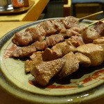 焼き鳥 千羽 - レバー焼・カシラ焼