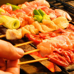 やきとり 一番 - 料理写真:焼き鳥は、備長炭の炭火でじっくり焼き上げます。備長炭ならではの快い香りが食欲をそそります。