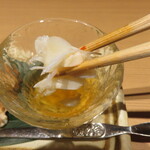 新宿 蟹いおり - 酢につけてさっぱりと。