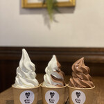 石倉カフェ 小樽ヤード - ソフトクリーム