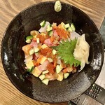 すし酒場 魚あるき - 上から見たスタッフさんの賄い飯…