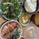 ネオ和食居酒屋 君に会いたくなるから - 鮮魚のごまだれ刺身定食（鰤）