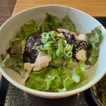 和ダイニング 白 - ランチ　蒸し鶏のみそかけ丼
