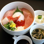 光彩 - 料理写真:山掛おくらの海鮮丼
