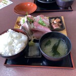 寿司酒家 七福食堂 - 