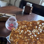 エントロ スープ&タパス - 美しいグラスと  レースのような島豆腐のパハド！