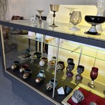 エントロ スープ&タパス - 今村さんのコーヒーカップ  色々な作家さんのグラス  夜は実際に つかわれているとのこと！わぁお！