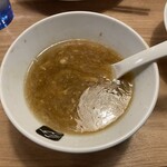 中華そば 髙野 - 麺完食後に昆布水をつけ汁に入れてスープ割り