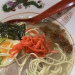 くるめや - 紅生姜と高菜をちょい入れーのゴマふりーの