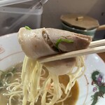 くるめや - チャーシューと麺を一緒に