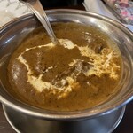 トマト - 仔牛のミルクカレー